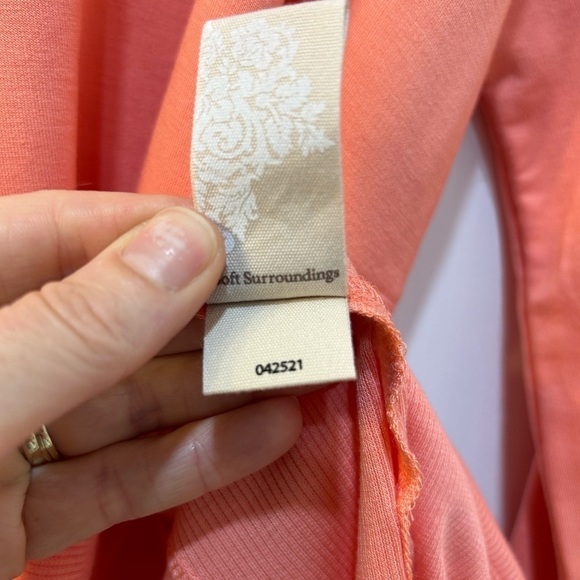 Soft Surroundings Coral Long Sleeve Tunic Super Soft Cozy Beachy Casual Sz L - Picture 11 of 11
